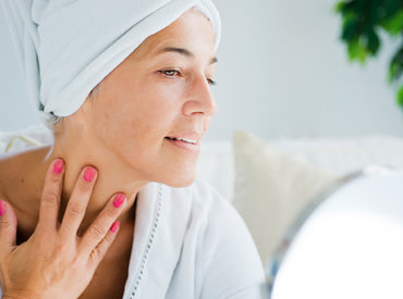 Kako menopauza utječe na vašu kožu? Gubitak čvrstoće, suha koža