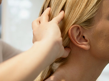 Mit o kosi: Može li masaža vlasišta potaknuti rast kose?