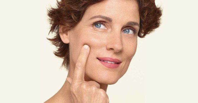 Kako mogu pomoći svojoj koži tijekom menopauze? Najbolji savjeti za dobru rutinu njege kože